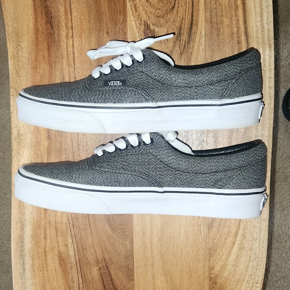 Vans Low Top Gray Canvas Sneakers Size 8 Women/6.5 Men - Picture 3 of 7